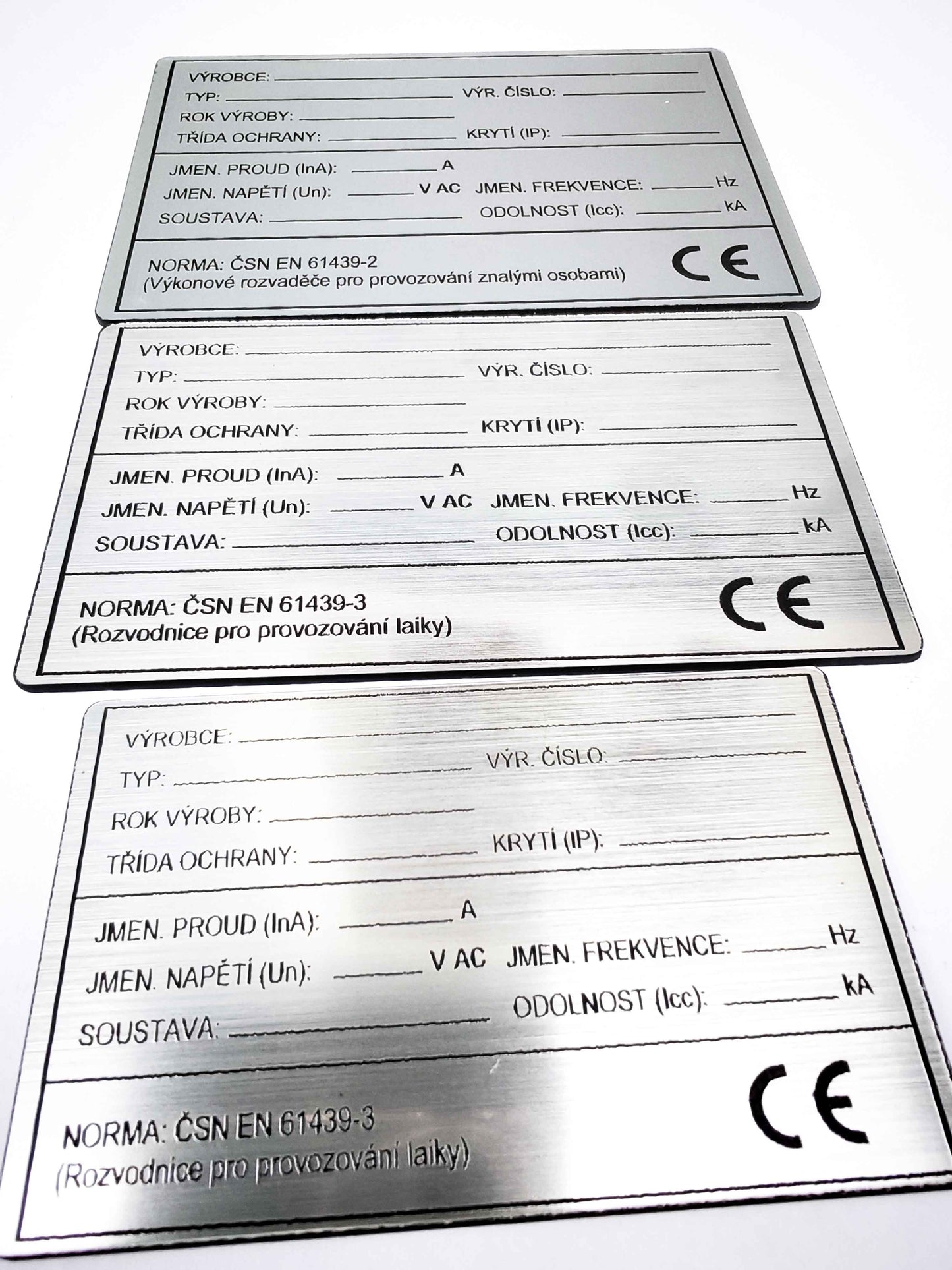 Typový štítek na domovní rozvaděč (dle ČSN EN 61439-3)